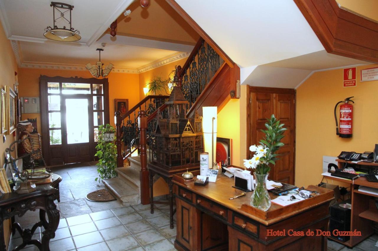 Posada Casa De Don Guzman Vega de Pas Eksteriør billede